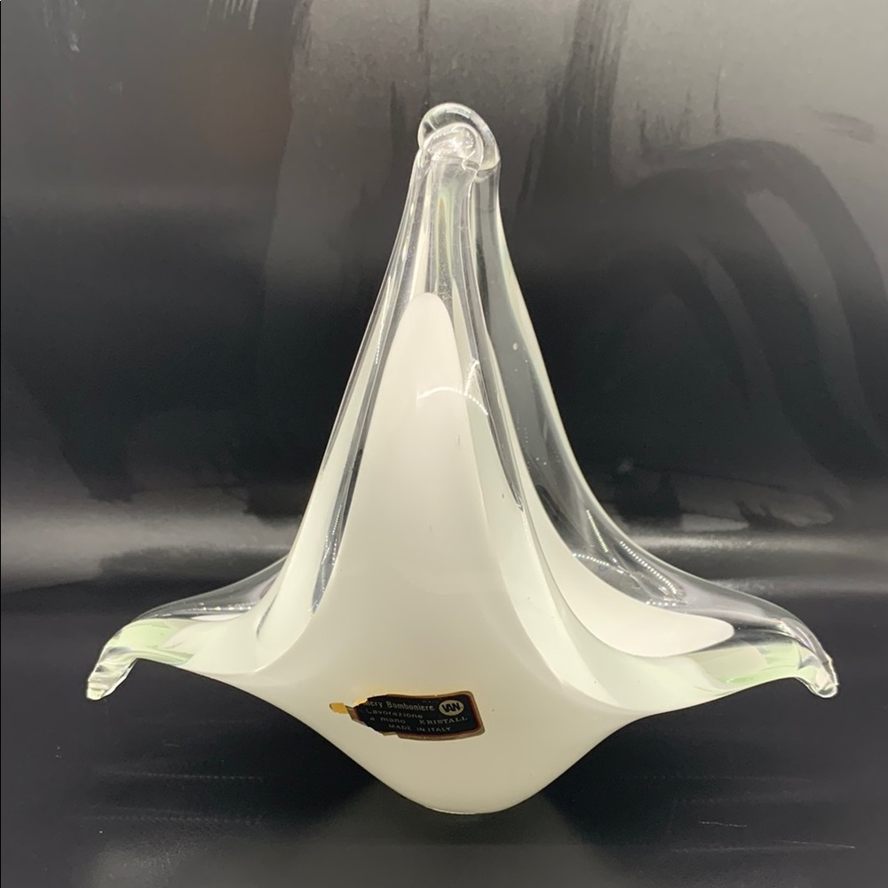 Hand blown Italian glass basket.  Mery Bomboniere Lavorazione a Mano.